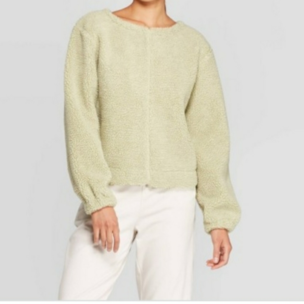 Sherpa Sweatshirt by Prologue